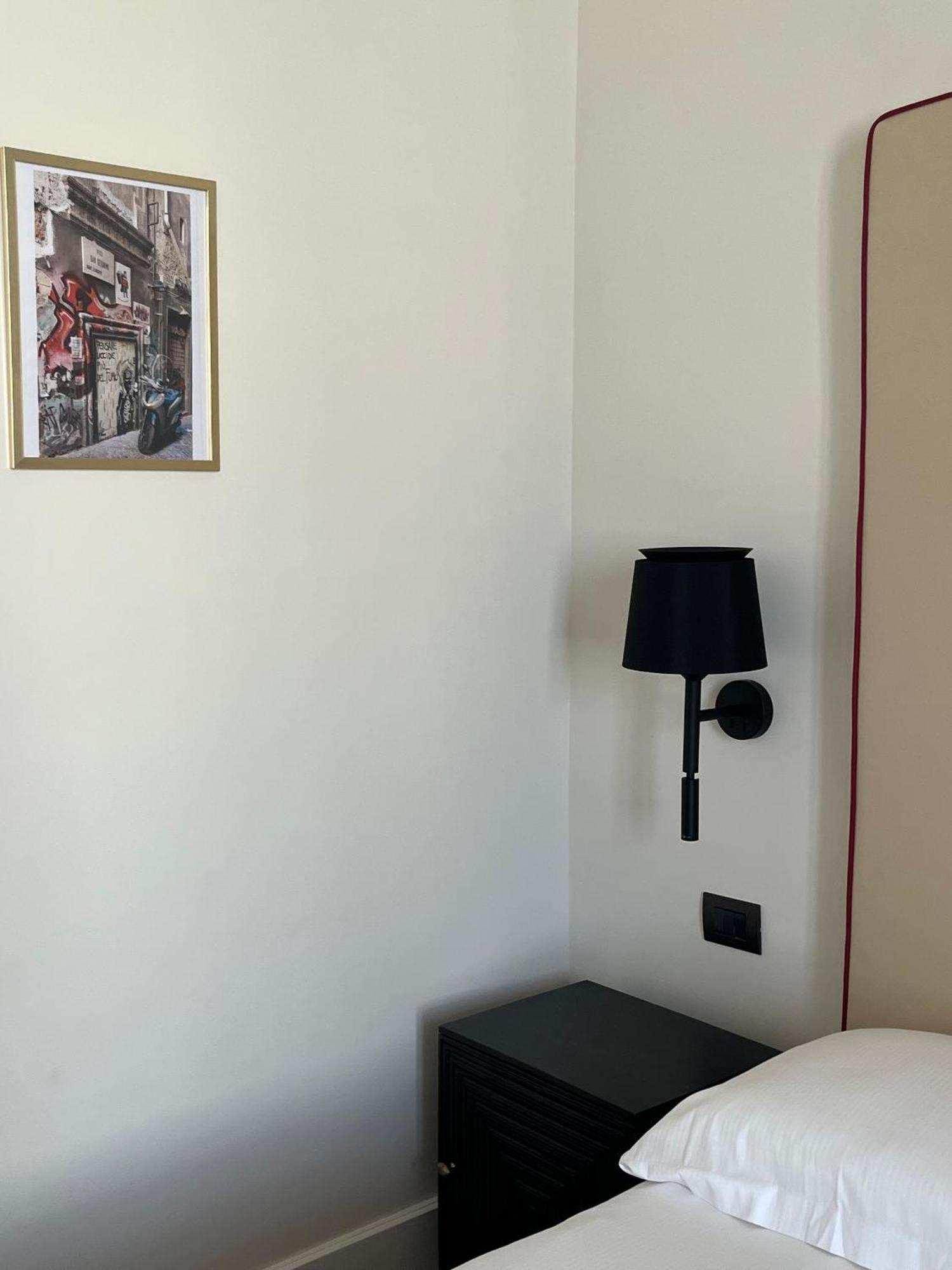 Hotel Voglia 'E Turna Napoli Esterno foto