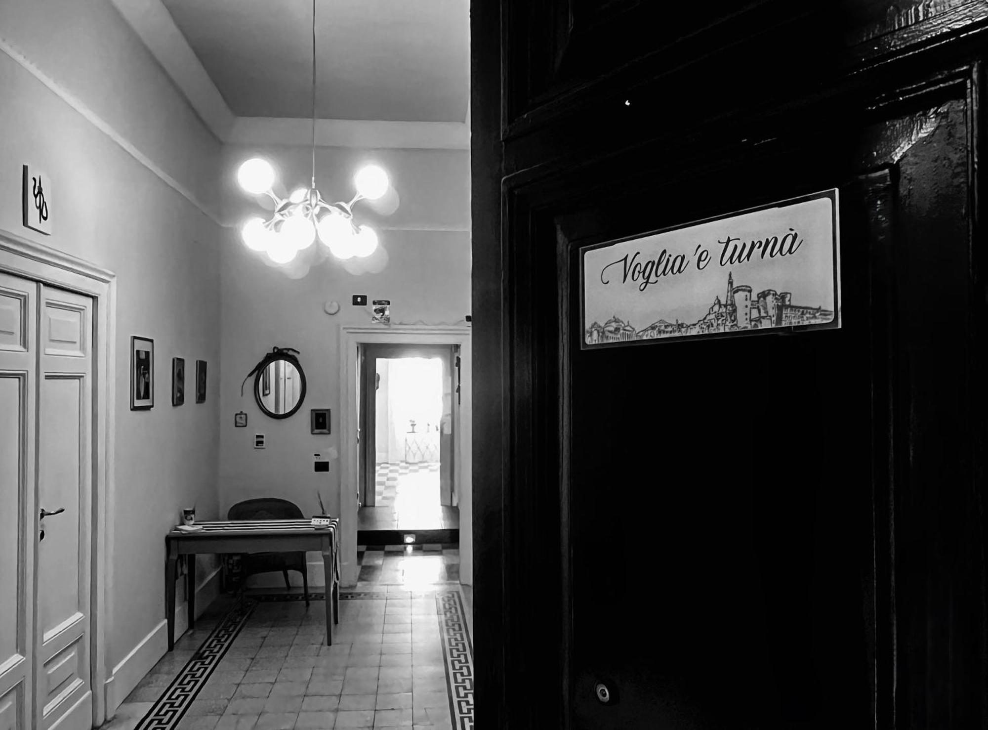 Hotel Voglia 'E Turna Napoli Esterno foto